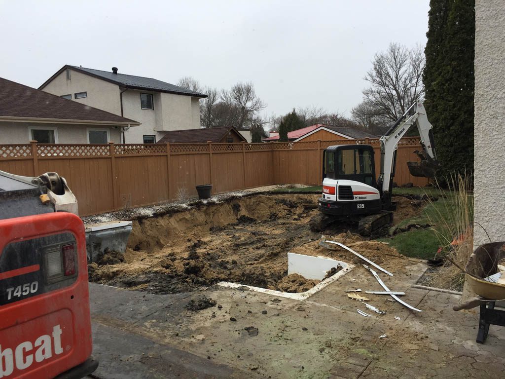 Early spring pool removal with 74 inch access