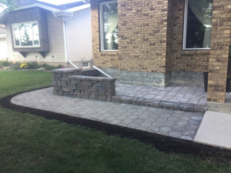 Front seating area with Belvedere wall and pillar in Copper Canyon