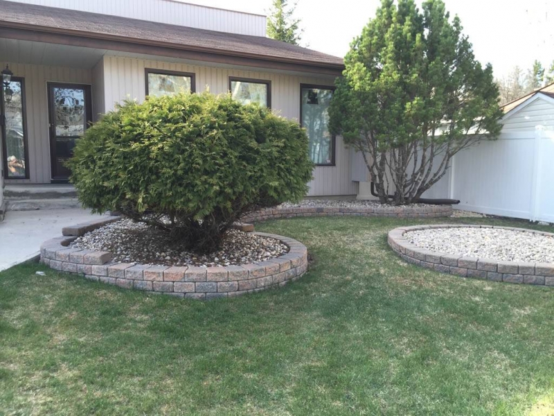 Curvy Stack Stone retaining wall in Autumn brown