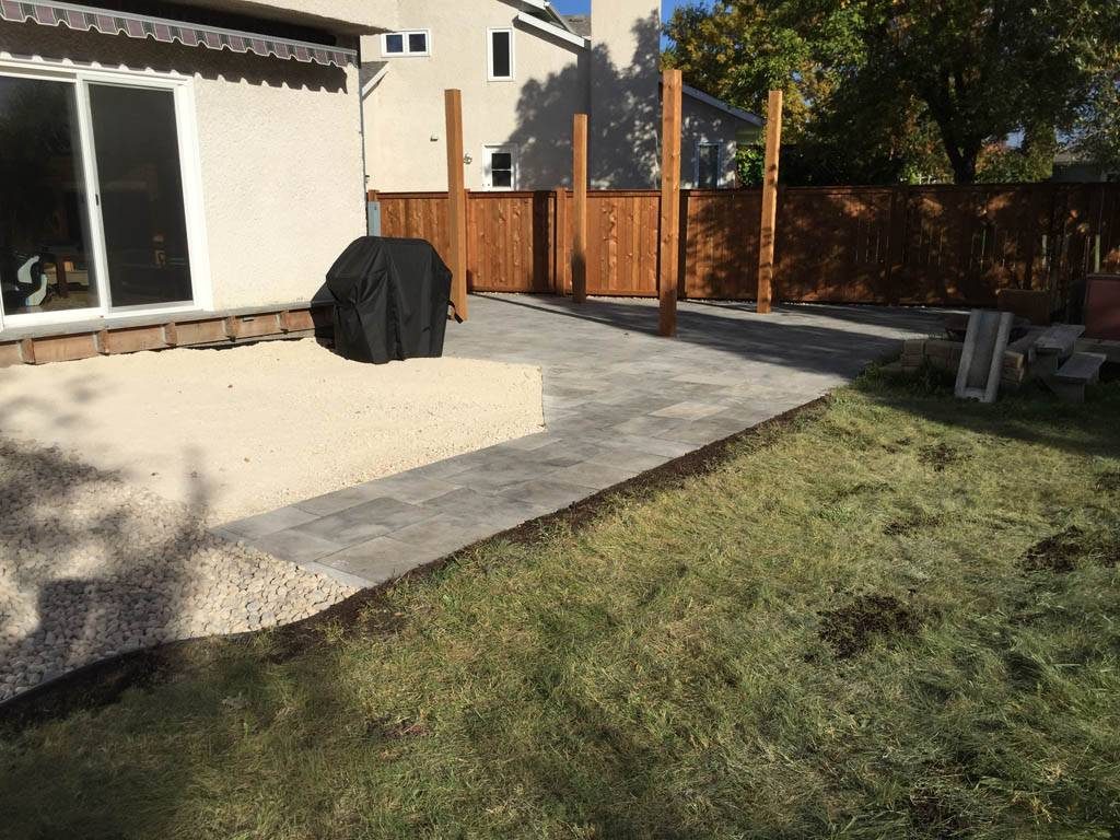 large patio with Dynasty Slate blocks